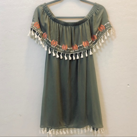 miami Dresses & Skirts - NWT Francesca’s Miami Dress